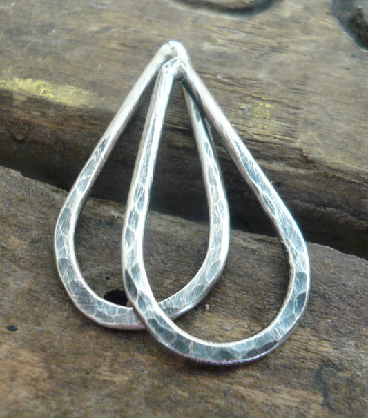 Medium Hammered Oxidized Sterling Silver Tear Drops - Handmade. Hand forged. 22mm. 1 pair