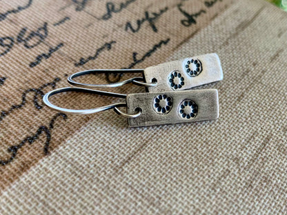 Daisy Earrings - Handmade. Oxidized fine and sterling silver. Summer Fields Collection