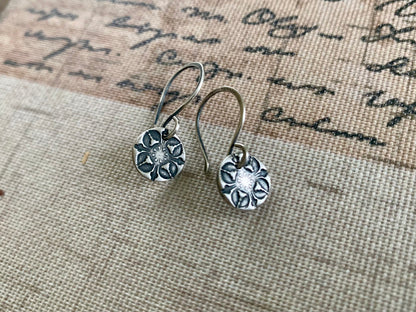 French Quarter Earrings - Round - Oxidized fine & sterling silver. Handmade