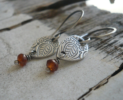 Mehndi Spice Earrings- Oxidized fine silver. Spessartite Garnet. Dangle earrings.Handmade