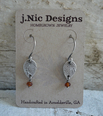 Mehndi Spice Earrings- Oxidized fine silver. Spessartite Garnet. Dangle earrings.Handmade
