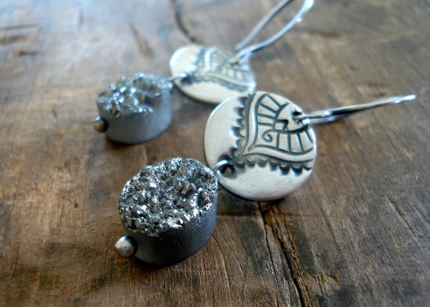 Noceur Oval Earrings - Handmade. Oxidized fine and sterling silver. Druzy
