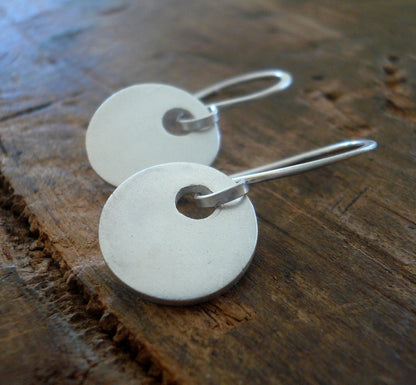 Essential Earrings Medium Round - Handmade. Brushed/Oxidized fine and sterling silver dangle earrings