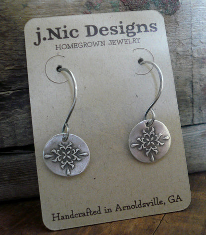 Medallion Earrings Medium Style II - Handmade. Oxidized fine and sterling silver