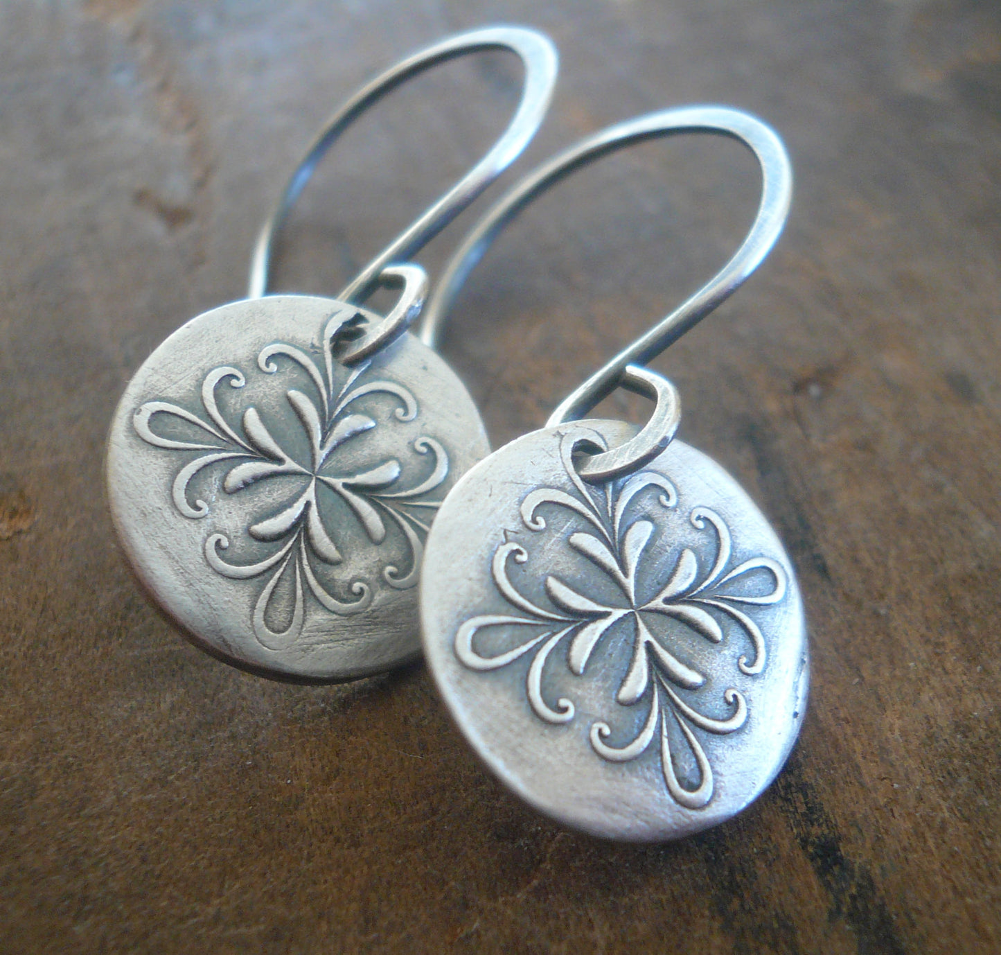 Medallion Earrings Medium Style I - Handmade. Oxidized fine and sterling silver