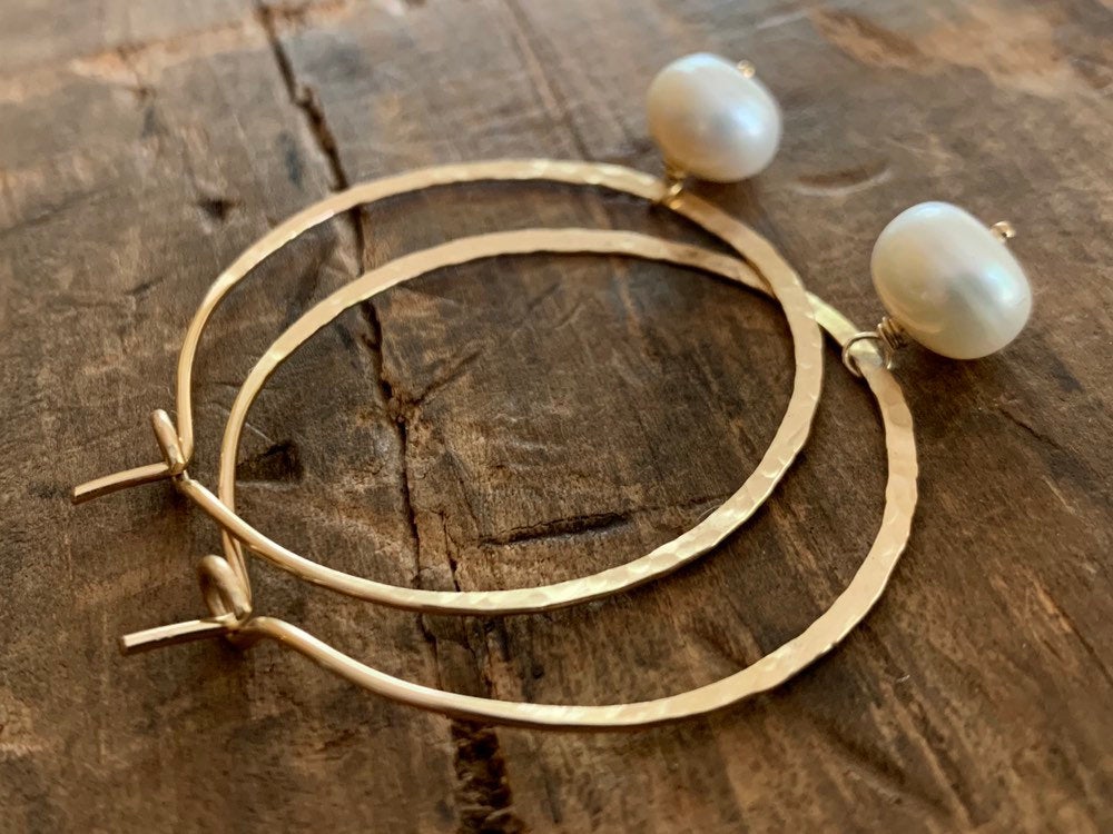 Mangly Hoops with Pearls in Gold - Choice of 6 sizes. Handmade. Hammered. 14k goldfill hoops. White freshwater pearls.