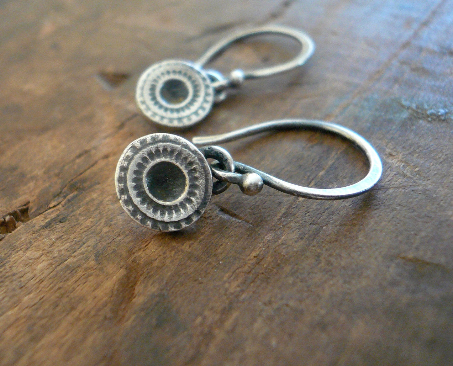 Savannah. Old South Collection Earrings - Oxidized fine silver. Dangle earrings. Handmade