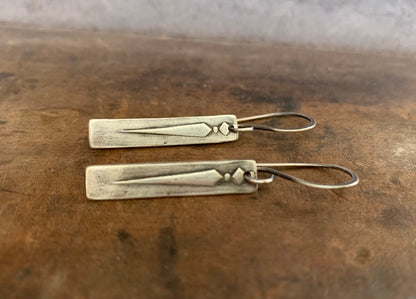 Leas Earrings - Handmade. Oxidized fine & sterling silver dangle earrings.